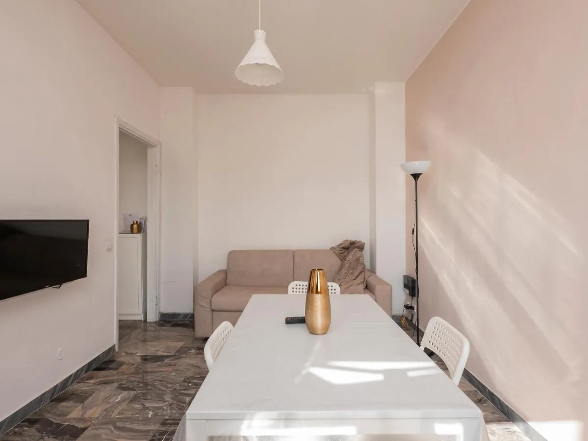 I Host Apartment - Puglie 17 Milan 0*,  Italy