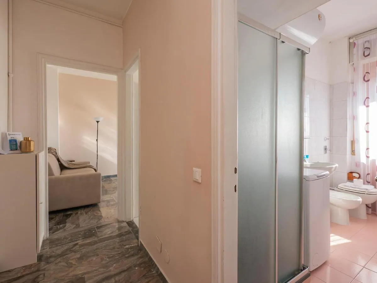 I Host Apartment - Puglie 17 Milan 0*,