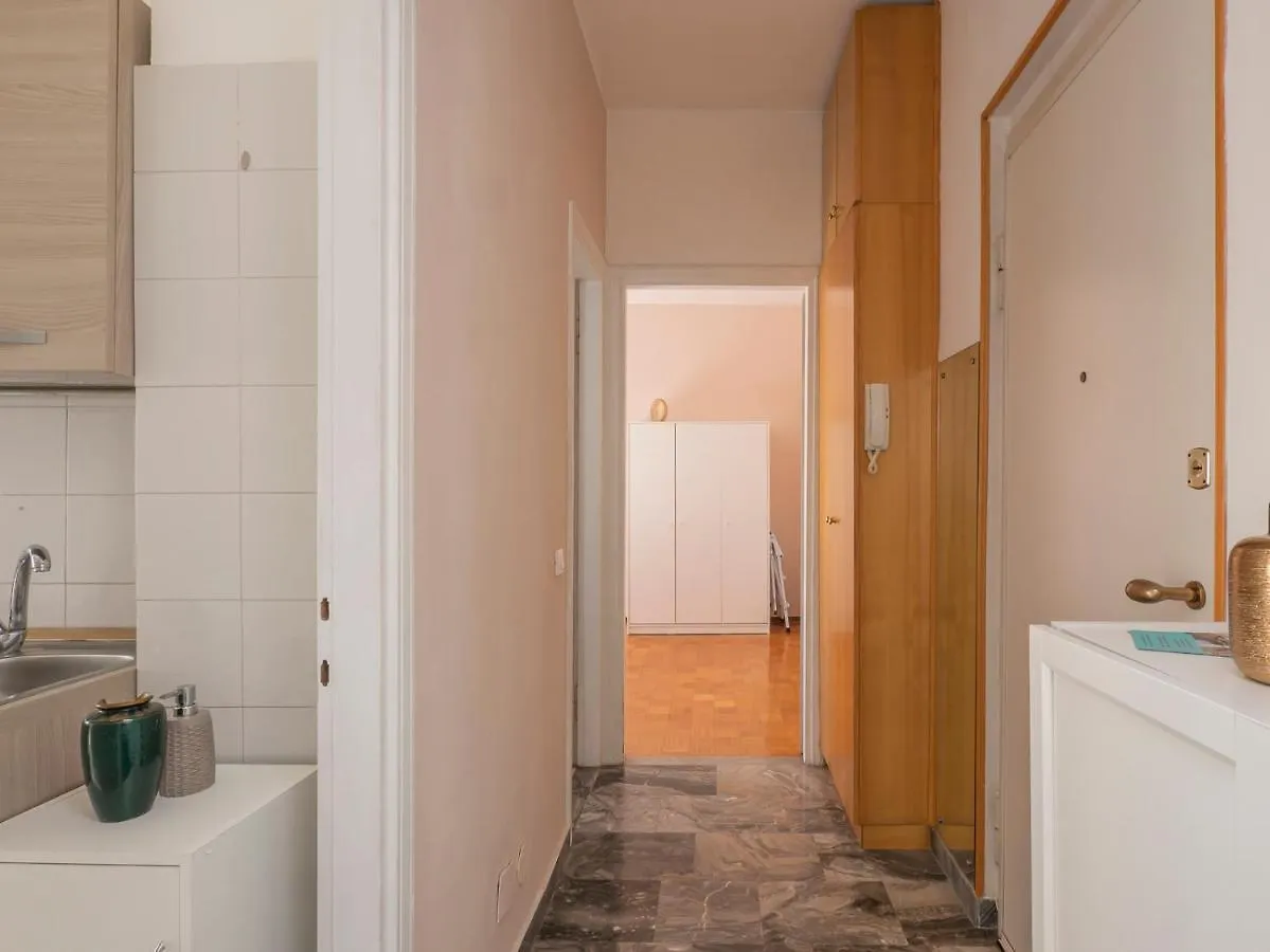 I Host Apartment - Puglie 17 Milan