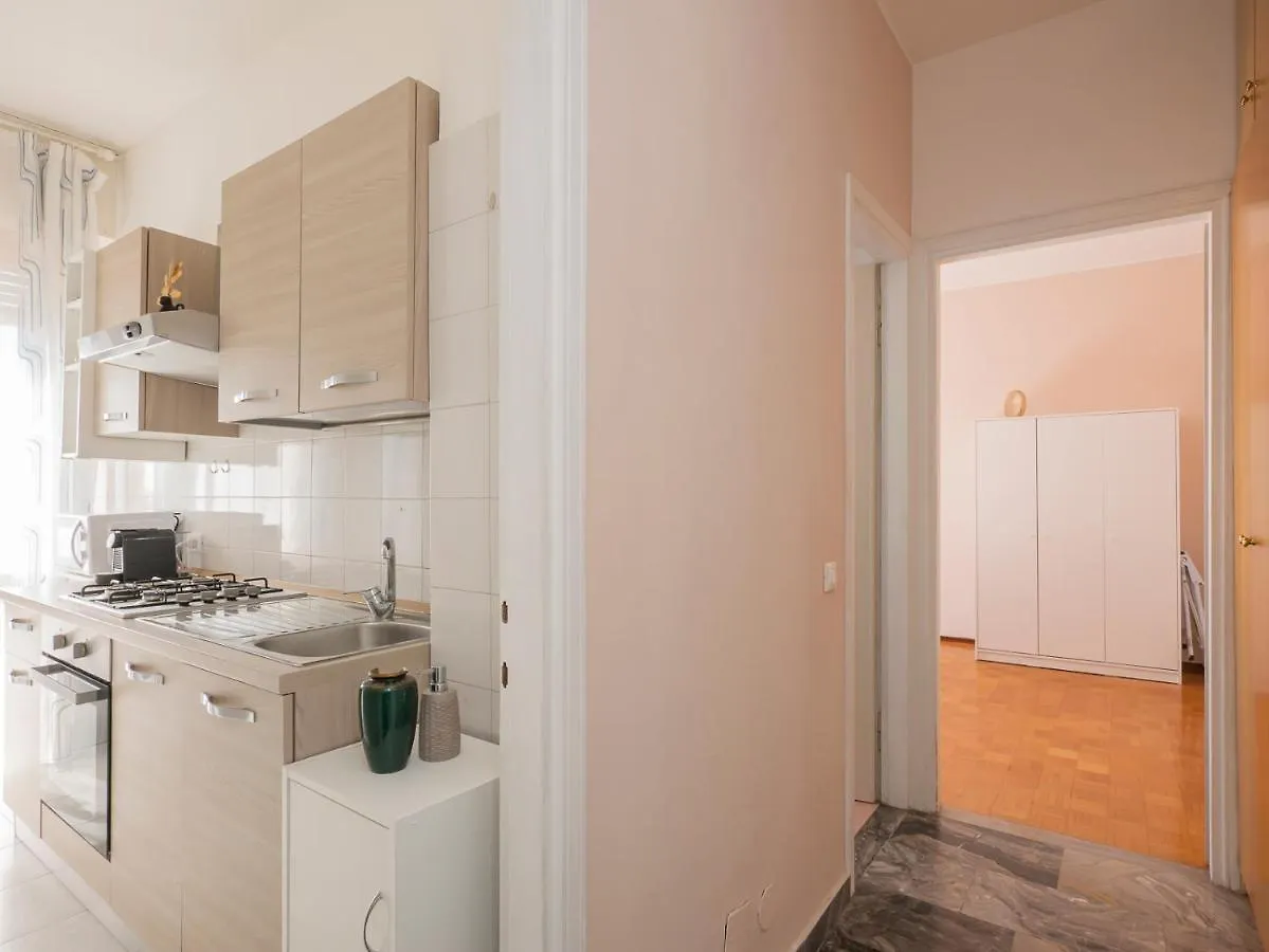 I Host Apartment - Puglie 17 Milan Italy